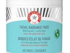 First Aid Beauty Facial Radiance Pads review