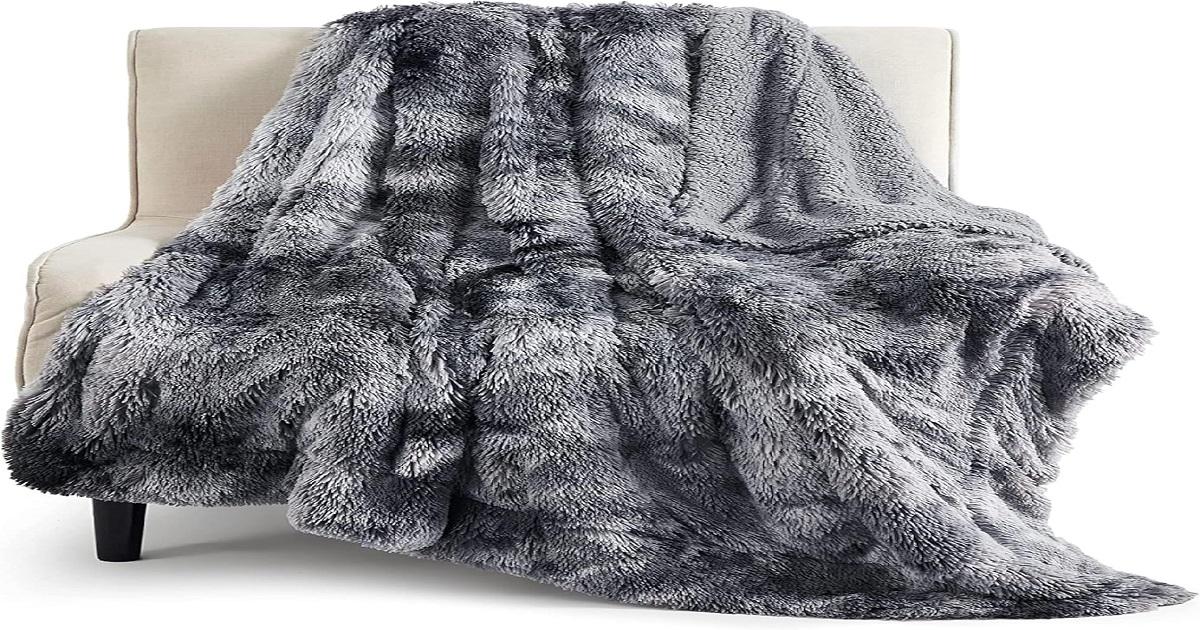 Bedsure Fluffy Throw Blanket Gifts 